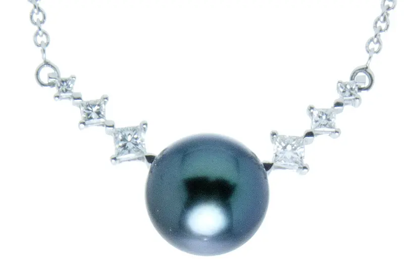 14K Gold Black Pearl And Diamond Pendant Necklace 1
