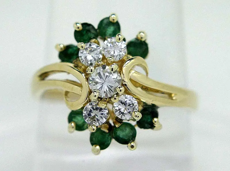 14K Gold Emerald And Diamond Cocktail Ring – Bold Vintage Style 1