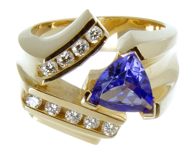 14K White Gold Tanzanite And Diamond Ring 1
