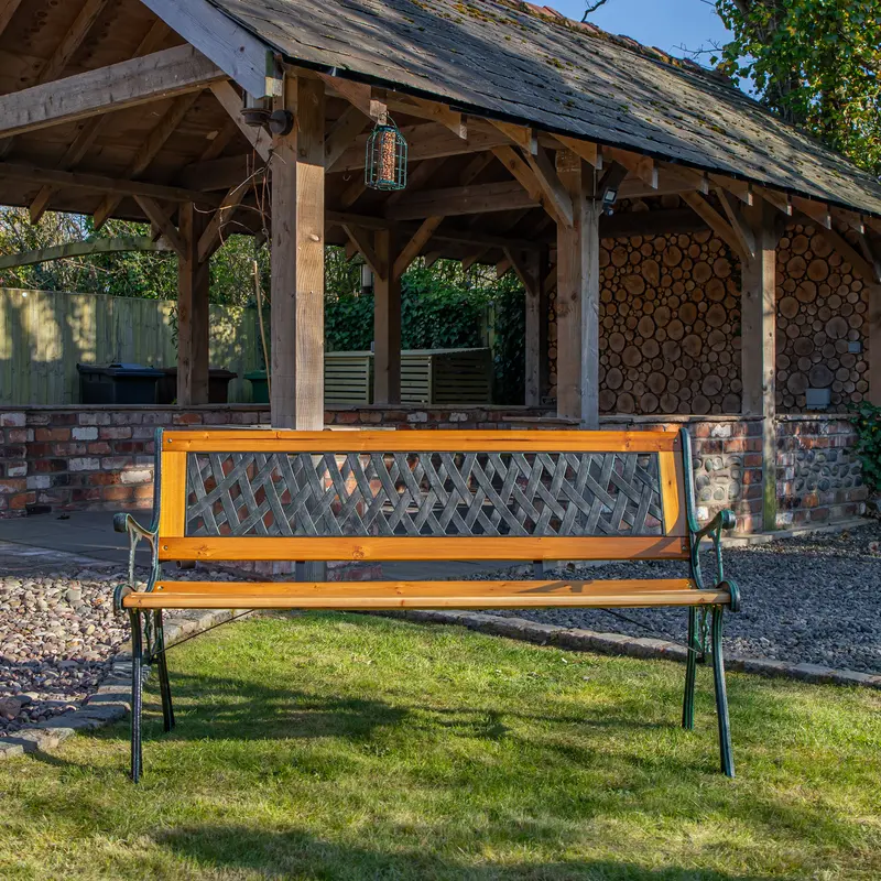 2-Seater Cast Iron & Wood Garden Bench With Lattice Back Design 1