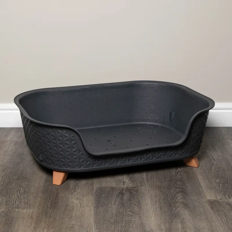77Cm X 58Cm Grey Raised Pet Basket With Support Legs 1