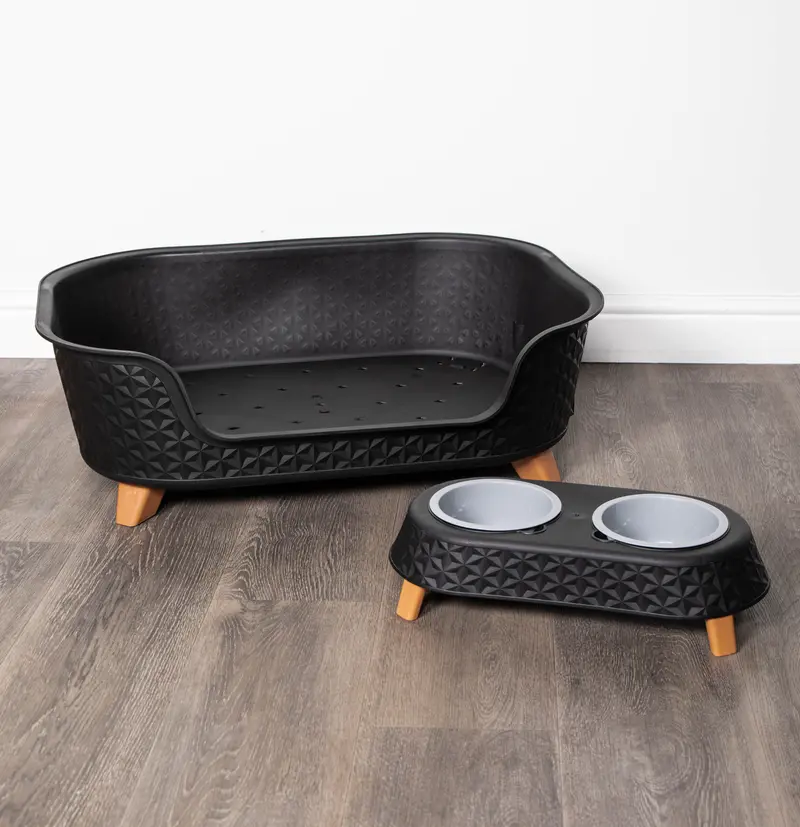Black Elevated Pet Basket & Dual-Bowl Feeder Set – 77Cm X 58Cm 1