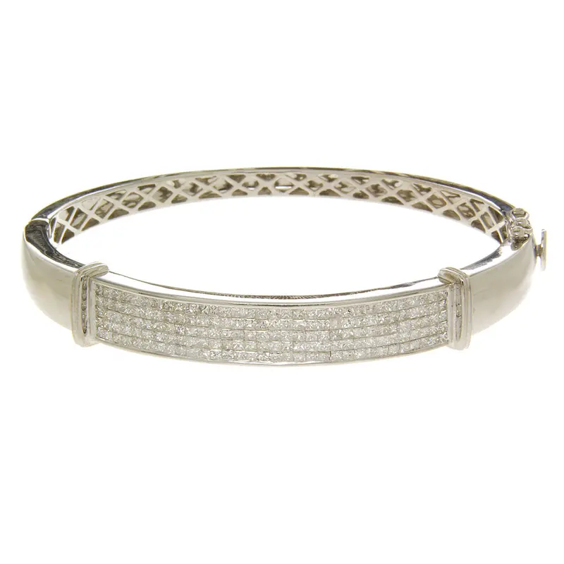 Elegant 5-Carat Diamond Bangle In 18-Karat Yellow Gold 1