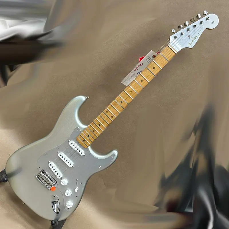 Fender H.E.R. Signature Stratocaster In Chrome Glow Finish (2020) 1