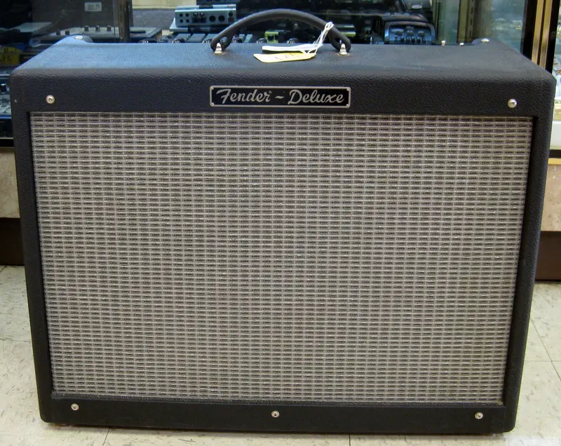 Fender Hot Rod Deluxe 40-Watt Tube Guitar Amplifier 1