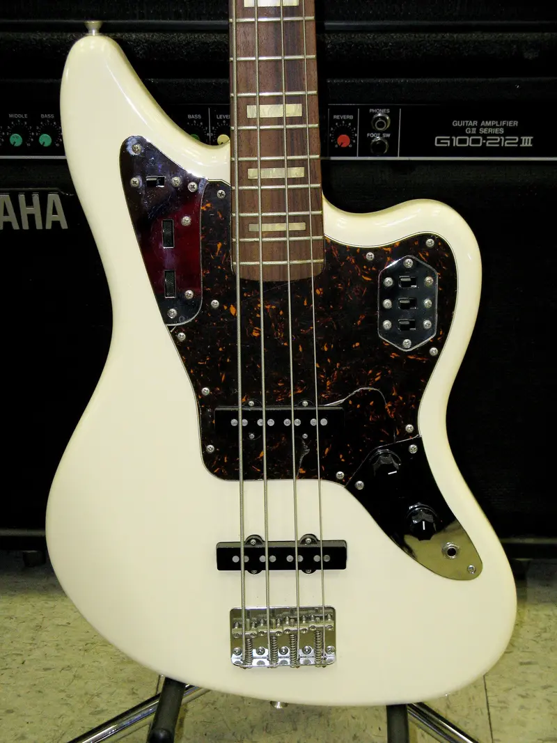 Fender Jaguar Bass Electric Guitar 1