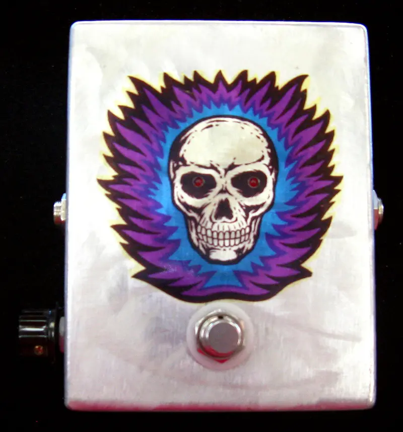 Harden Engineering Flaming Skull Distortion Guitar Pedal 1