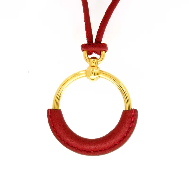 Hermès Loop Petit Pendant In 18K Gold – Minimalist Designer Necklace 1