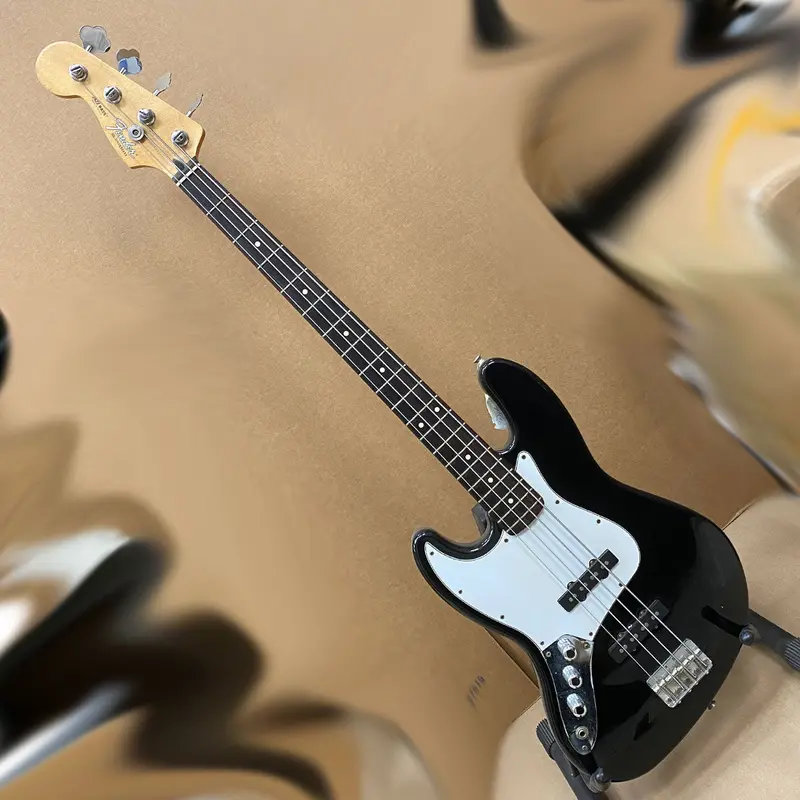 Left-Handed Fender Jazz Bass Guitar – Classic Offset Body Design 1
