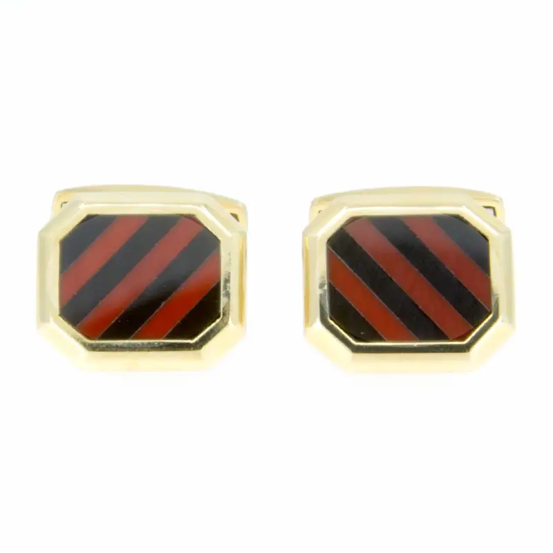 Mid-Century 18K Gold Cufflinks With Black Onyx And Carnelian 1