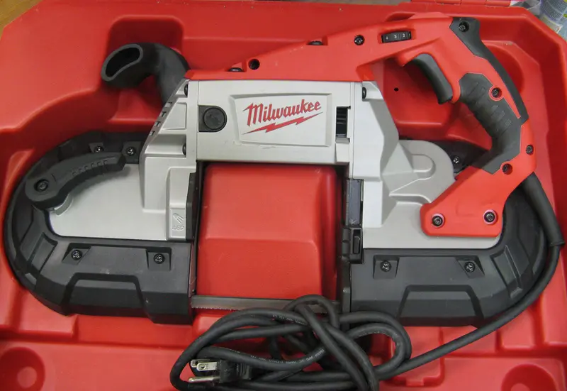 Milwaukee M18 Fuel Deep-Cut Portable Band Saw 1