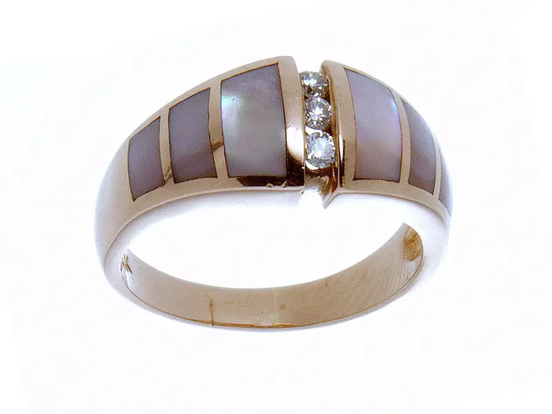Mother-Of-Pearl And Diamond Ring Crafted In 14K Yellow Gold 1