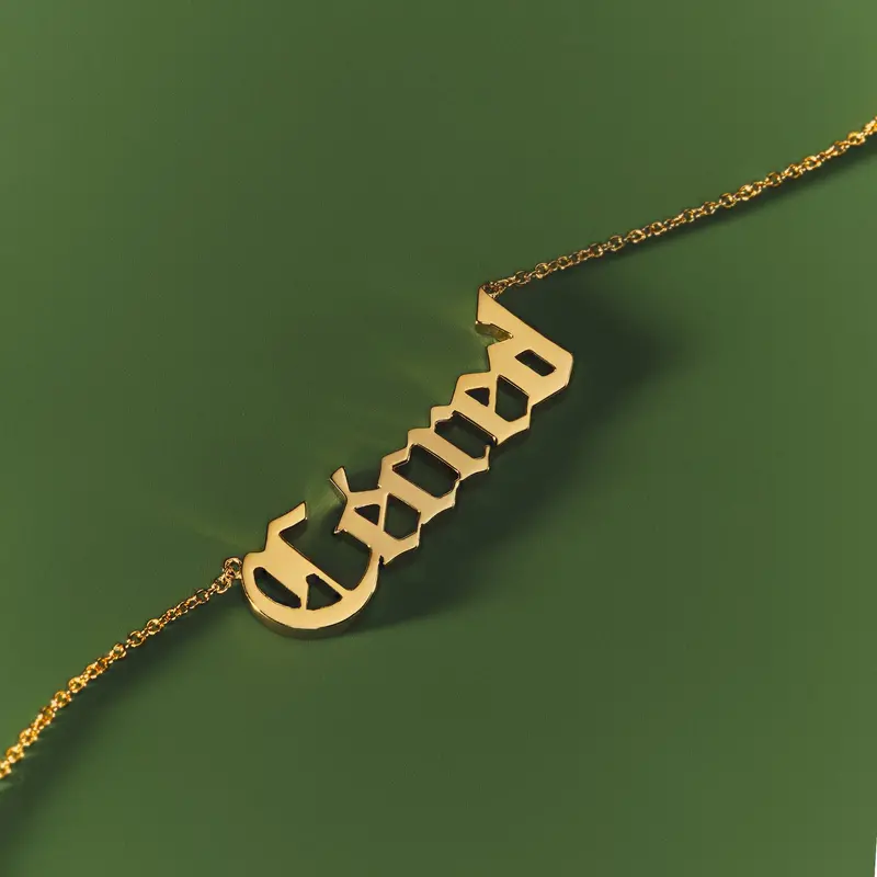 Personalized Nameplate Pendant Necklace 1