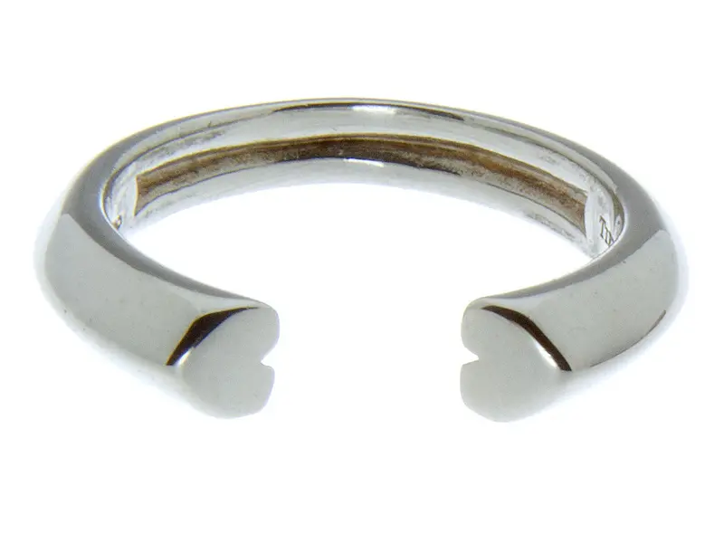 Tiffany & Co. Paloma Picasso Tenderness Heart Ring – 18K Yellow Gold 1