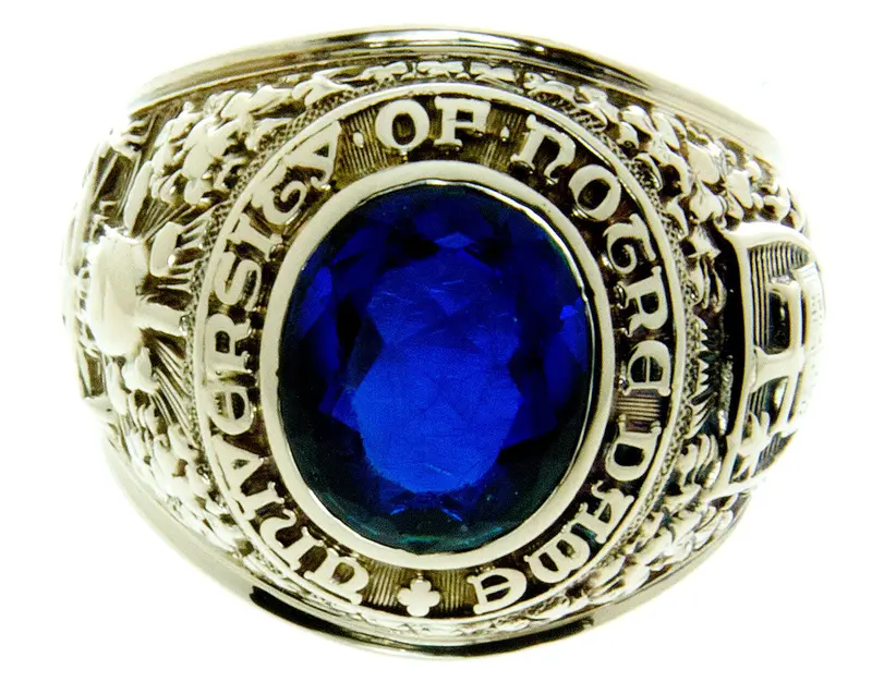 University Of Notre Dame Alumni Class Ring In 14K Gold 1
