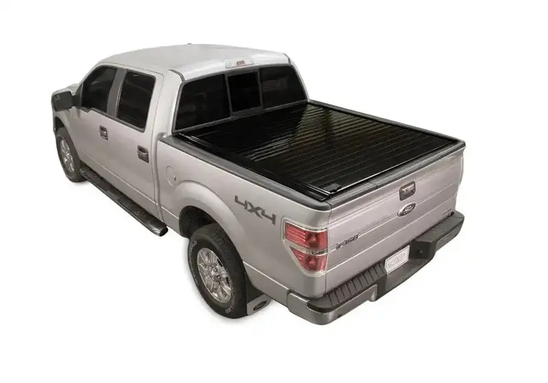 Retraxpro 40326 Retractable Tonneau Cover – Aluminum Hard Shell For Ford F-250/F-350 (1999–2007), 6.8-Foot Bed 1